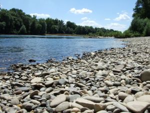 A milotai kavicsos Tisza-part fotója